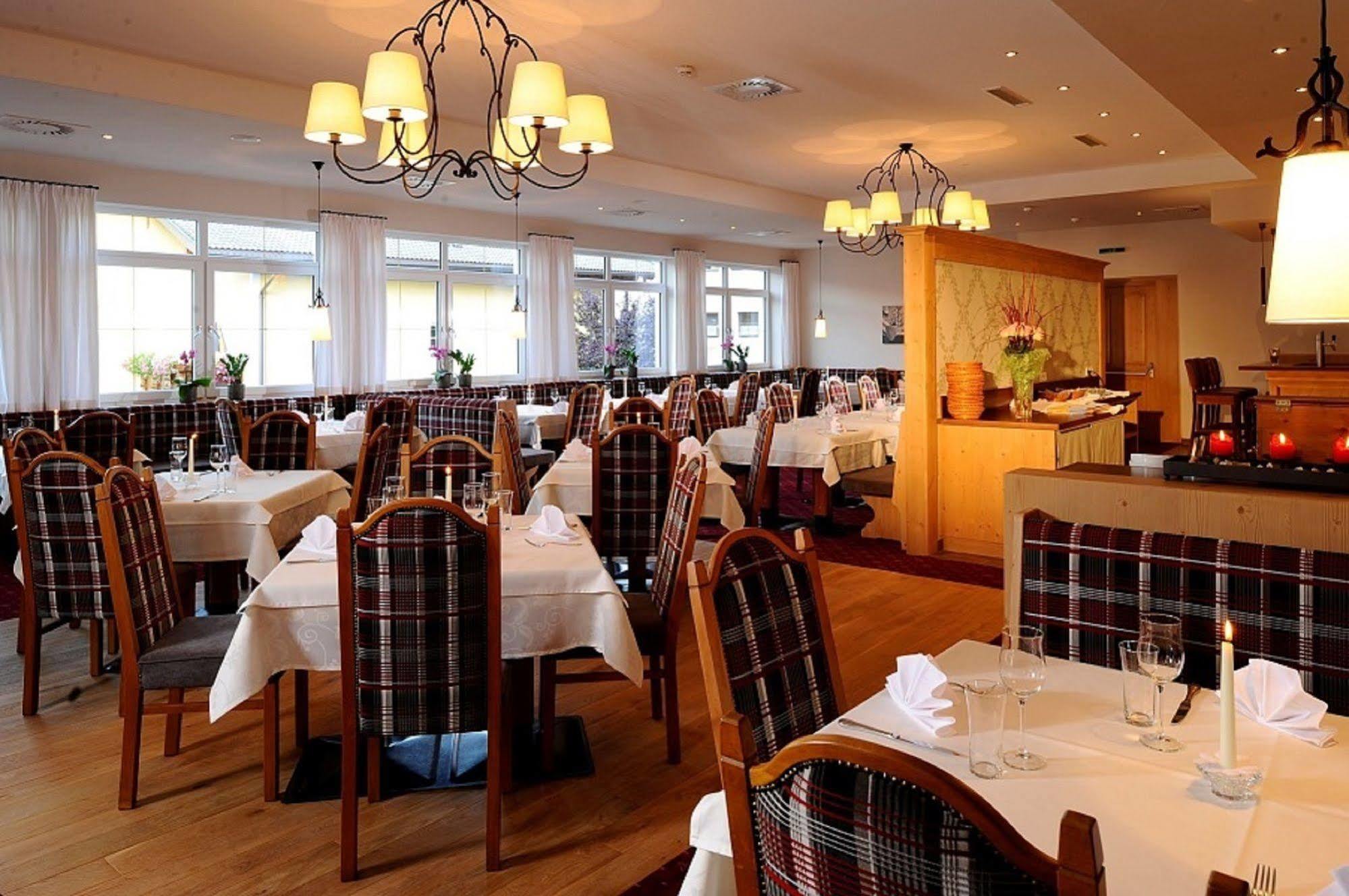 Hotel Feldwebel Söll Екстериор снимка